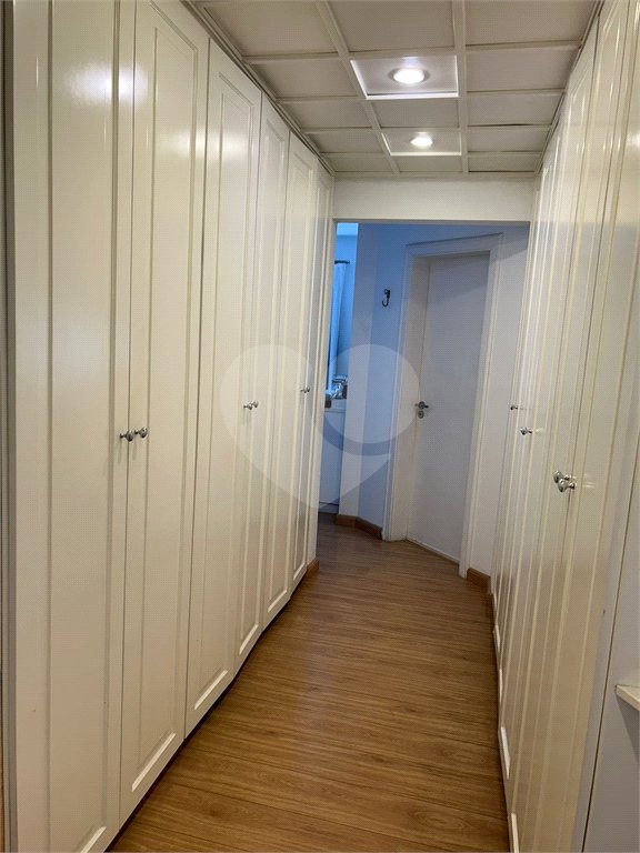 Apartamento à venda com 4 suítes em Real Parque, São Paulo, SP