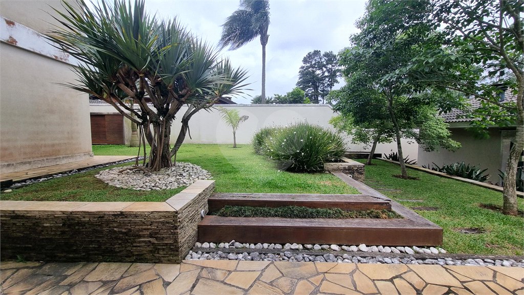 Casa à venda ou para alugar com 5 suítes em Serra da Cantareira, Mairiporã, SP