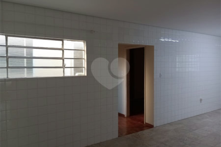 Casa à venda com 4 quartos, sendo 1 suíte, em Vila Rosa, Itapetininga, SP