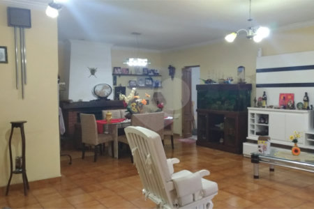 Casa Térrea à venda com 5 quartos, sendo 1 suíte, em Santana, São Paulo, SP