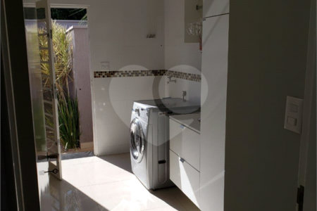 Casa à venda com 3 suítes em Vila Harmonia, Araraquara, SP