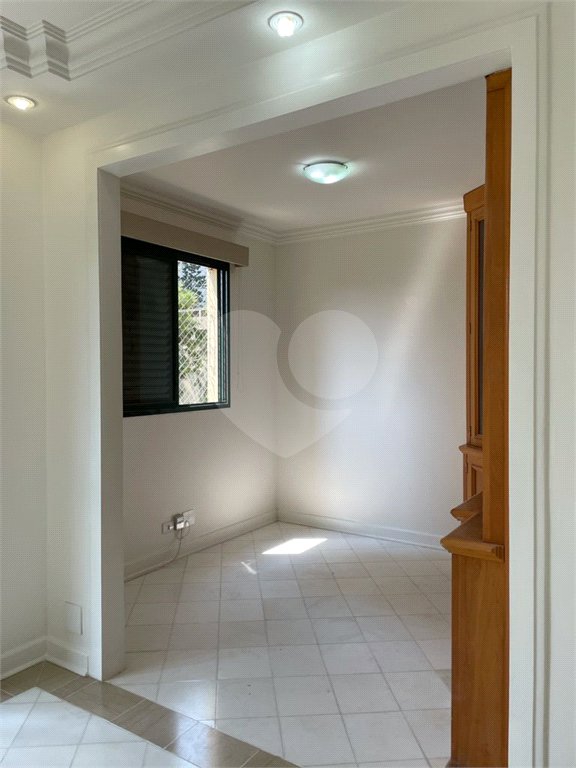 Apartamento à venda com 3 quartos, sendo 1 suíte,  em Vila Suzana, São Paulo, SP
