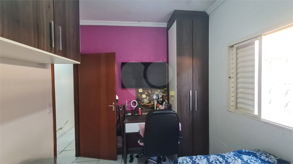 Casa à venda com 3 quartos, sendo 1 suíte, em Vila Carolina, Itapetininga, SP