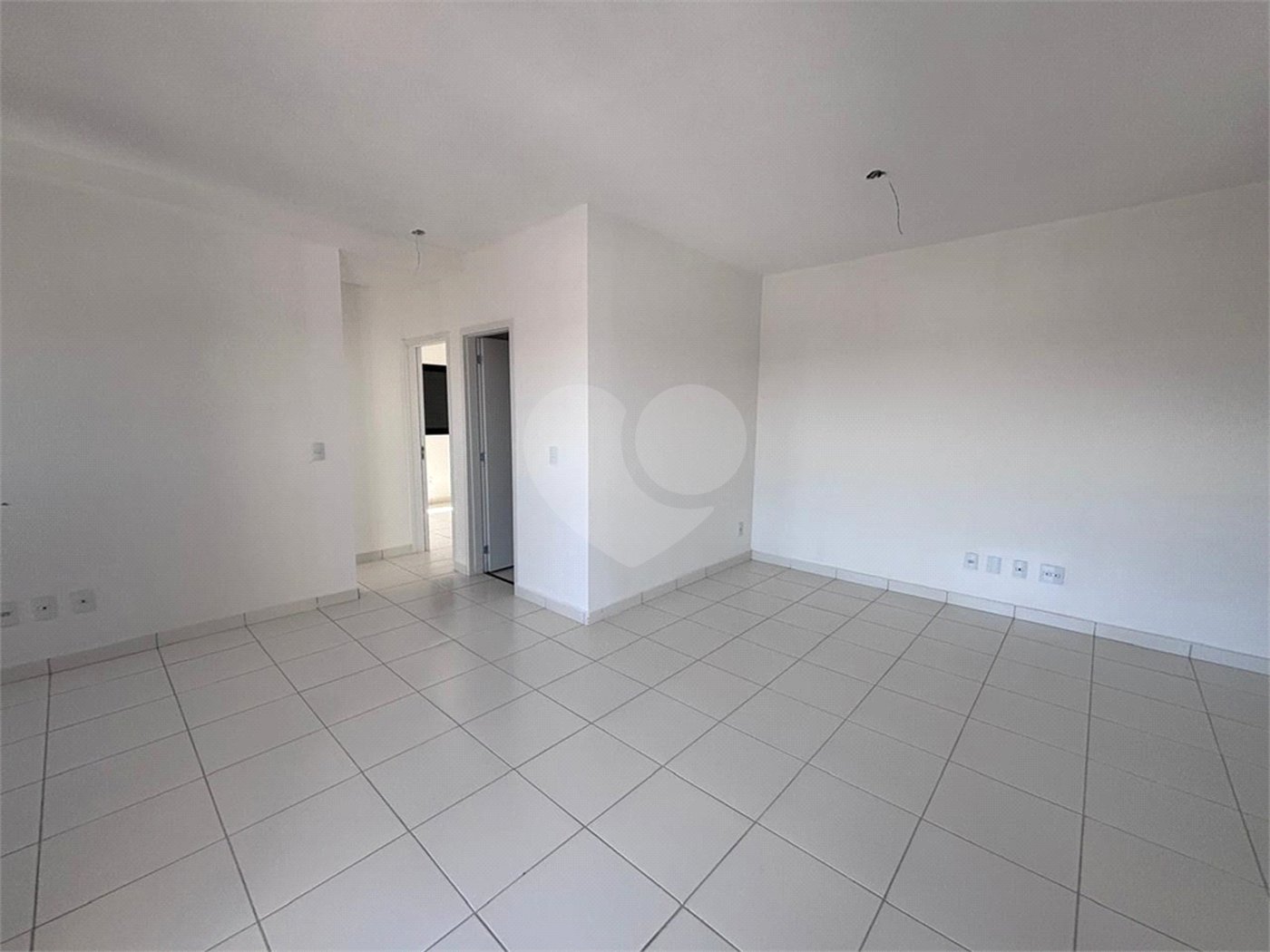 Apartamento à venda com 2 quartos, sendo 1 suíte, em Vila Barão, Sorocaba, SP
