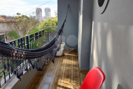Casa de Vila à venda com 3 suítes em Jardim Londrina, São Paulo, SP