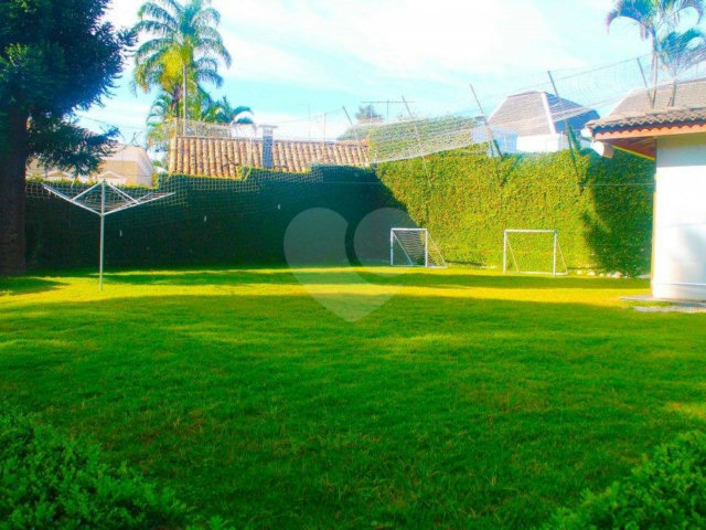 Casa à venda ou para alugar com 5 suítes no condomínio Arataca, São Paulo - SP