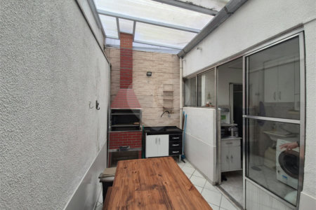 Casa à venda com 2 quartos, sendo 1 suíte,  no condomínio Quintas Marajoara, São Paulo - SP