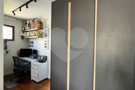 Apartamento à venda com 4 suítes em Vila Andrade, São Paulo, SP