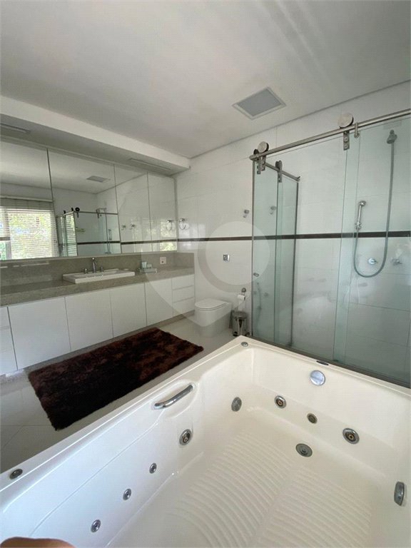 Casa à venda com 3 suítes no condomínio Parque Itatiaia, Mairiporã - SP