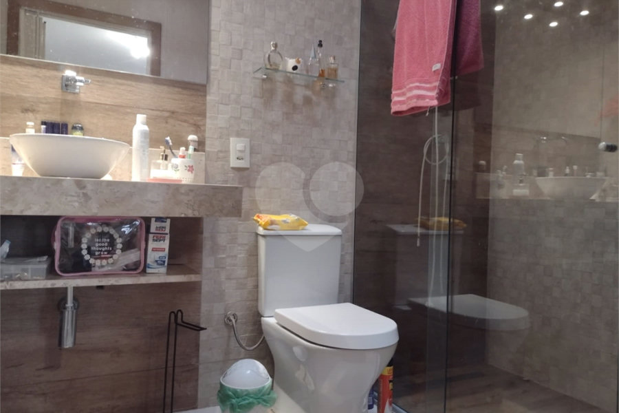Casa à venda com 4 quartos, sendo 2 suítes, em Vila Gustavo, São Paulo, SP