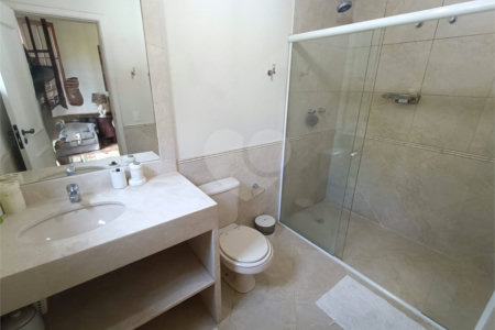 Casa à venda com 4 quartos, sendo 3 suítes, no condomínio Patrimônio do Carmo, São Roque - SP