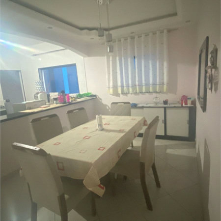 Sobrado à venda com 3 quartos, sendo 1 suíte,  em Vila Virgínia, Itaquaquecetuba, SP