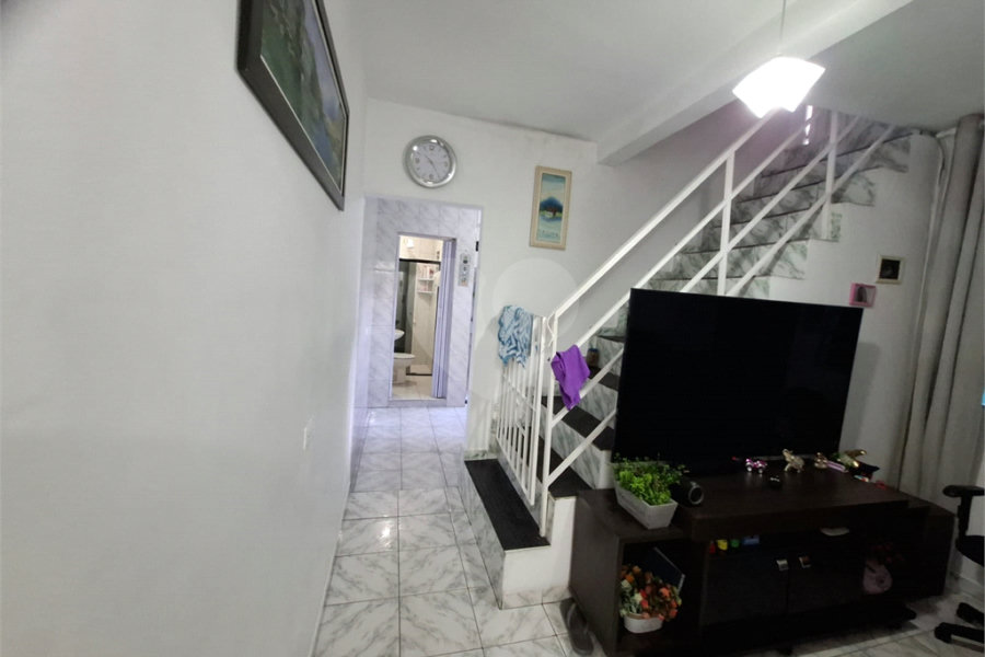 Sobrado à venda com 3 quartos, sendo 1 suíte, em Tremembé, São Paulo, SP