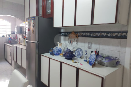 Casa à venda com 5 quartos, sendo 1 suíte, em Vila Medeiros, São Paulo, SP