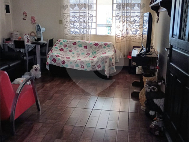 Sobrado à venda com 2 quartos em Parada Inglesa, São Paulo, SP
