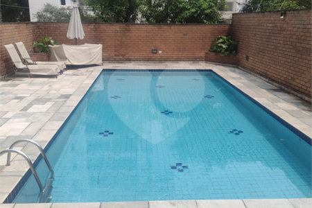 Apartamento à venda com 3 quartos, sendo 1 suíte, em Real Parque, São Paulo, SP