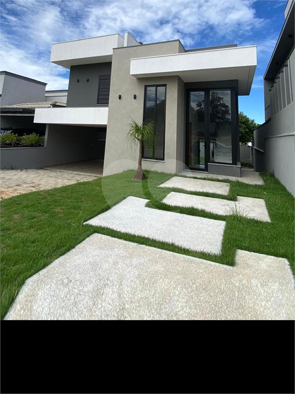 Casa à venda com 3 suítes no condomínio Parque das Camélias, Jundiaí - SP