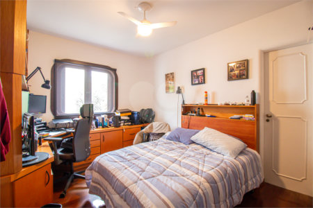 Apartamento à venda com 4 quartos, sendo 3 suítes, em Chácara Santo Antônio, São Paulo, SP