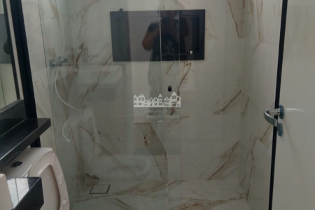 Sobrado à venda ou para alugar com 3 suítes em Jardim do Lago, Atibaia, SP