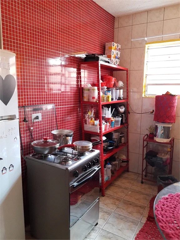 Casa à venda com 4 quartos, sendo 1 suíte, em Jardim das Palmas, São Paulo, SP