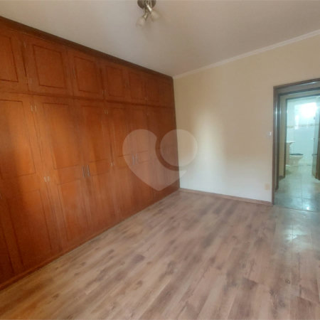 Apartamento Edifício Roberto Martinez .