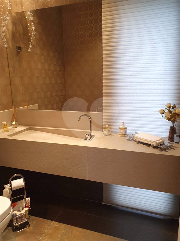 Casa à venda com 4 suítes no condomínio Residencial Jaguary, São José dos Campos - SP