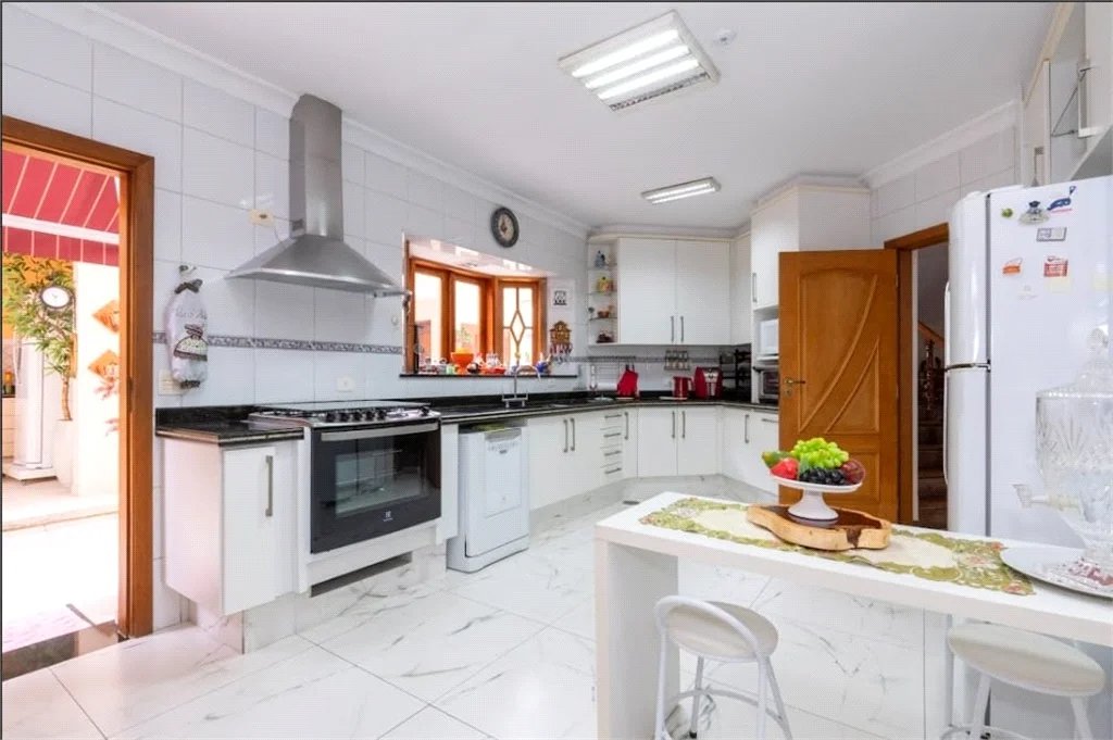 Casa à venda ou para alugar com 5 suítes no condomínio Residencial Morumbi, São Paulo - SP