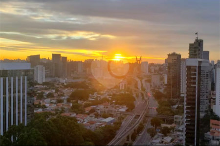Apartamento à venda com 1 quarto em Cidade Monções, São Paulo, SP