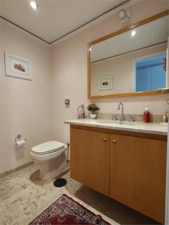 Apartamento à venda com 4 quartos, sendo 1 suíte, em Brooklin Paulista, São Paulo, SP