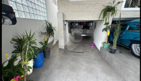 Sobrado à venda com 4 quartos, sendo 1 suíte,  em Vila Gustavo, São Paulo, SP
