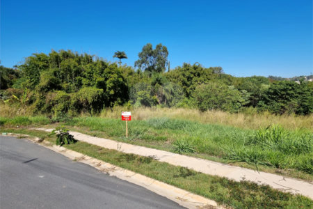 Terreno à venda no condomínio Residencial São João, Vinhedo - SP
