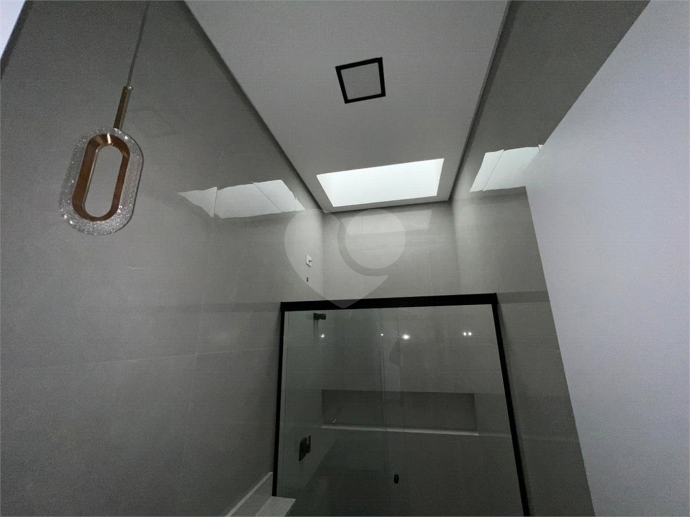 Casa à venda com 3 quartos, sendo 1 suíte, no condomínio Horto Florestal Villagio, Sorocaba - SP