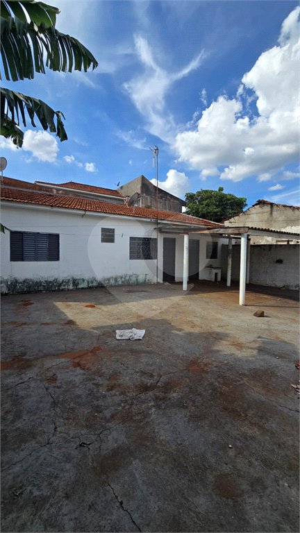 Casa à venda com 2 quartos em Jardim Pinheiros (vila Xavier), Araraquara, SP