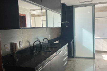Cobertura à venda com 4 suítes em Ponta Verde, Maceió, AL