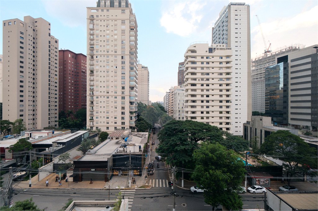Apartamento à venda ou para alugar com 2 suítes em Jardim Paulistano, São Paulo, SP