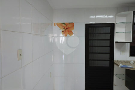 Sobrado à venda com 2 quartos em Jardim Santa Mena, Guarulhos, SP