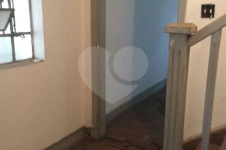 Casa à venda com 3 quartos em Mirandópolis, São Paulo, SP