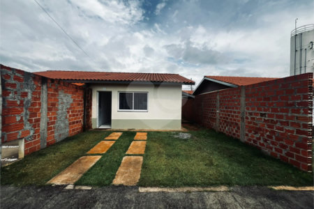 Casa à venda com 2 quartos em Jardim Nova Era, Itapetininga, SP