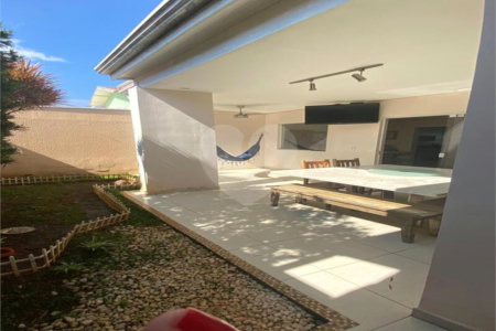 Casa à venda com 3 quartos, sendo 1 suíte, no condomínio Residencial Green Village, Indaiatuba - SP