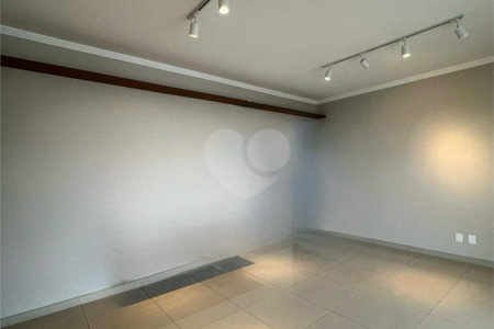 Apartamento à venda com 3 quartos, sendo 1 suíte, em Vila Independência, Sorocaba, SP