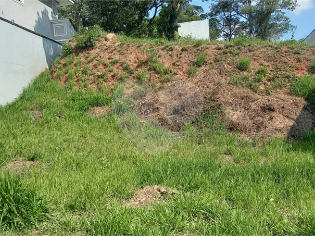 Terreno à venda no condomínio Reserva da Cantareiara, São Paulo - SP