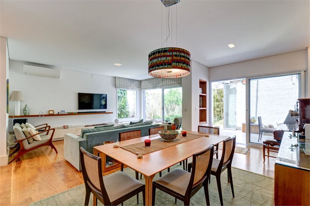Casa à venda com 3 suítes no condomínio Villa Splendore, São Paulo - SP
