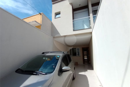 Sobrado à venda com 3 quartos, sendo 1 suíte,  em Campo Grande, São Paulo, SP