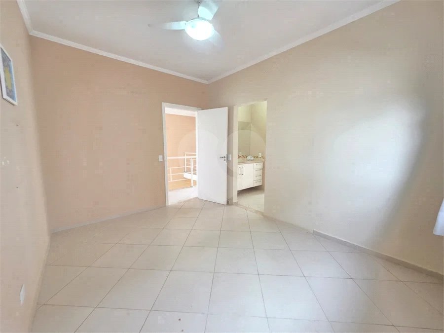Casa à venda ou para alugar com 3 quartos, sendo 1 suíte, no condomínio Terras de São Francisco, Vinhedo - SP