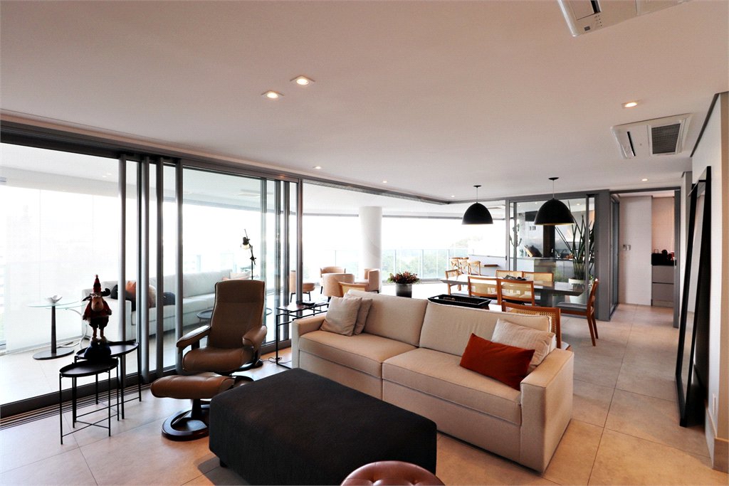 Apartamento à venda com 4 suítes em Santana, São Paulo, SP
