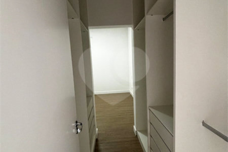 Casa à venda com 3 quartos, sendo 1 suíte, no condomínio Village Moutonnée, Salto - SP