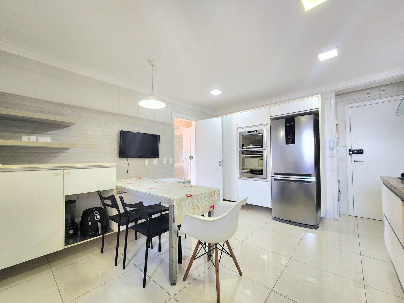 Apartamento com 3 dormitórios à venda, 155 m² por R$ 2.379.000,00 - Embaré - Santos/SP