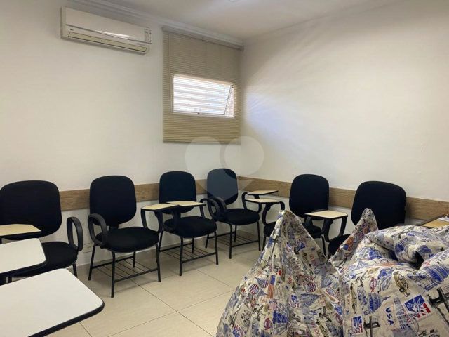 Casa à venda ou para alugar com 1 quarto em Interlagos, São Paulo, SP