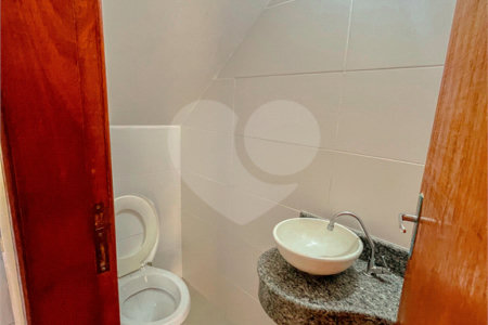 Casa à venda com 4 quartos, sendo 1 suíte, no condomínio Imperial Santa Cruz, Rio de Janeiro - RJ