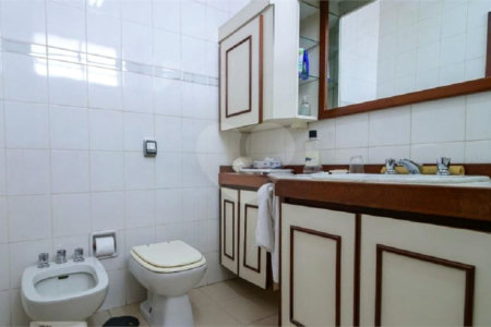 Casa à venda com 3 suítes em Planalto Paulista, São Paulo, SP
